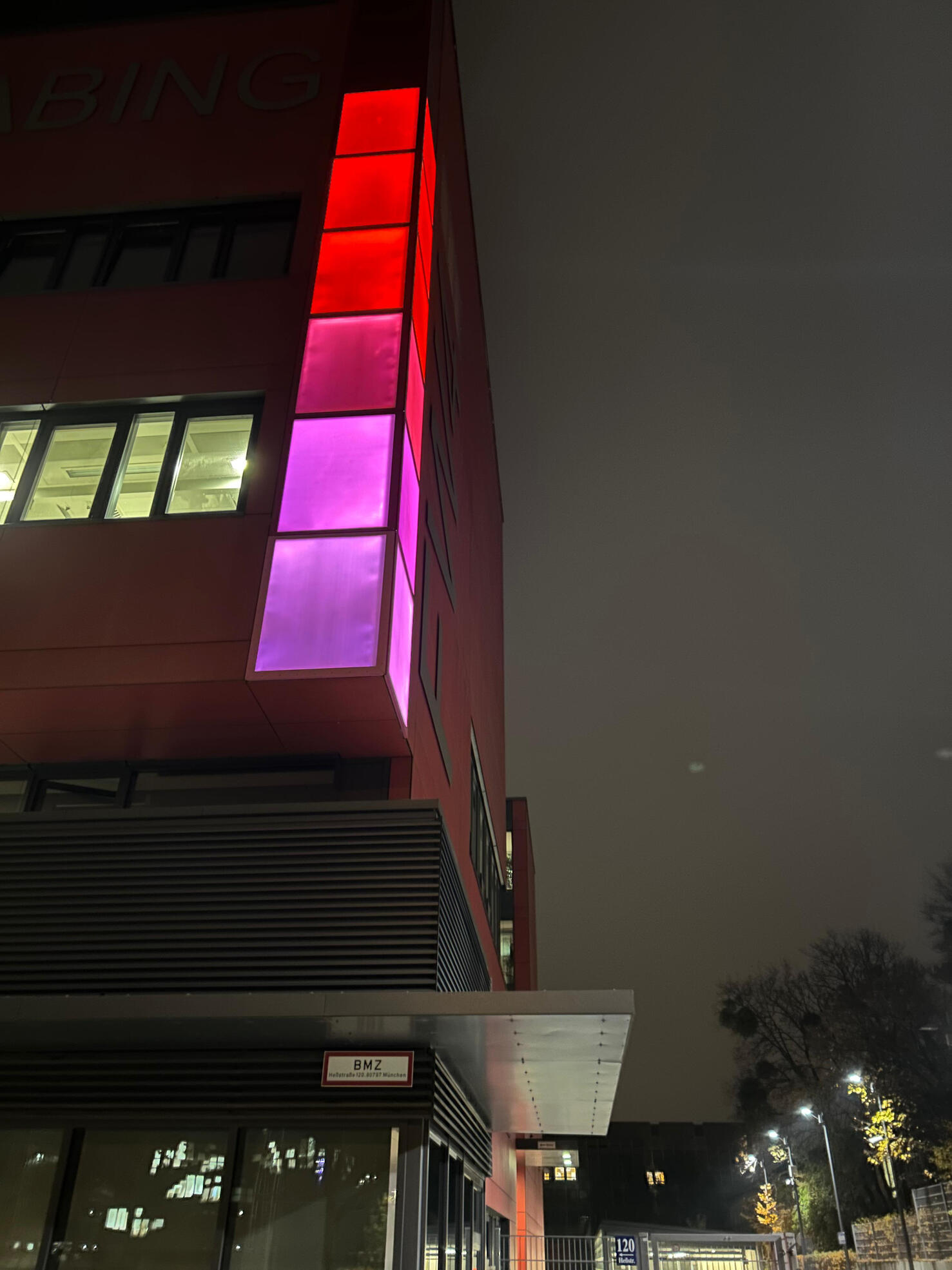 Eingang zur Feuerwache 4